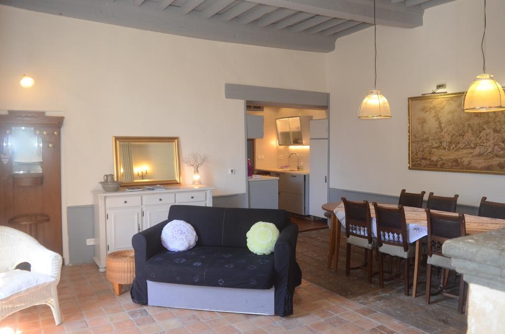 Le Gobelin - La Maisou Serignac  Bagian luar foto
